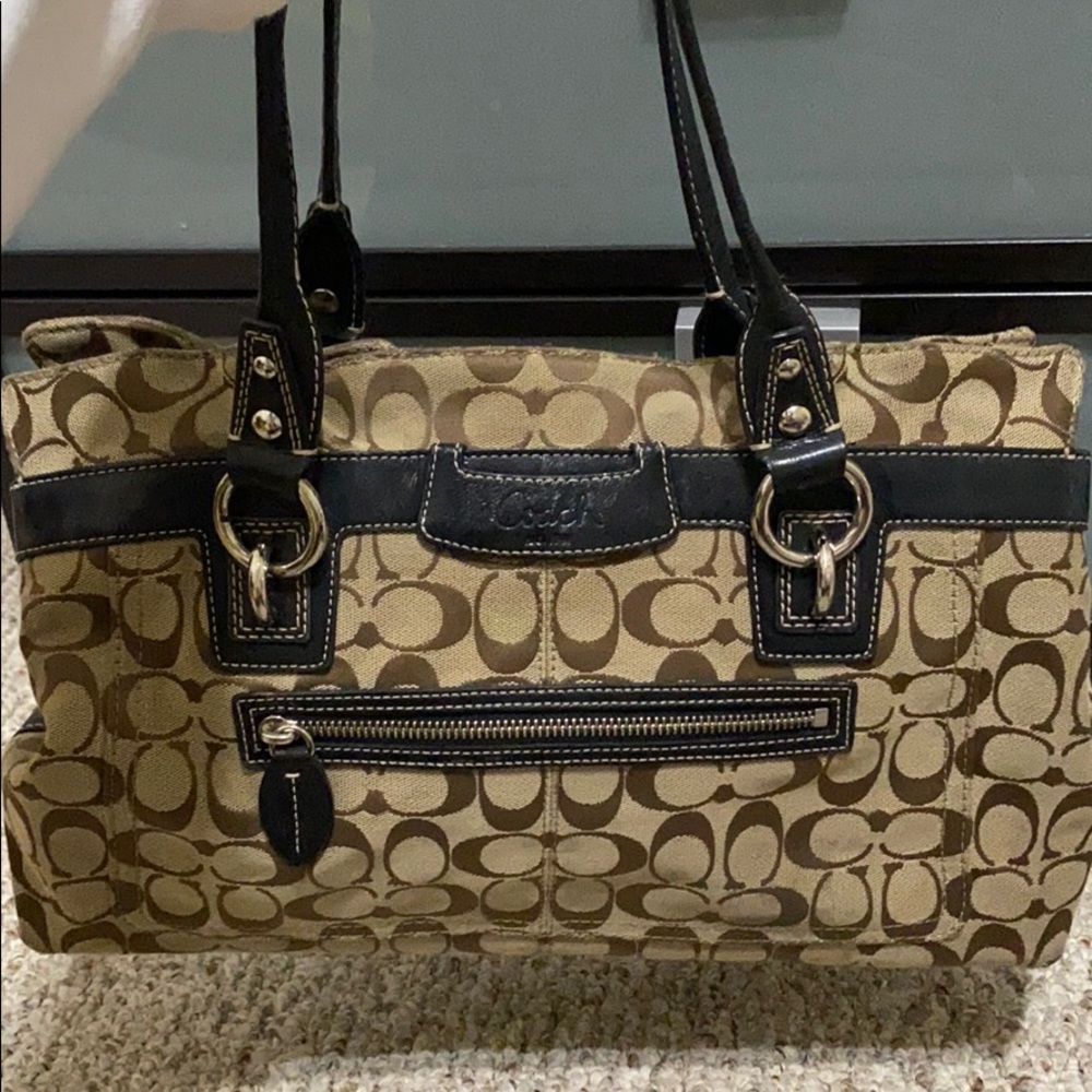 Coach Purse - Picture 4 of 5